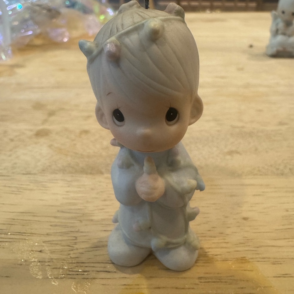 Enesco 1985  porcelain figurine / ornament
May your Christmas be delightful